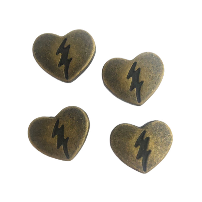 爱心带凹闪电合金撞钉